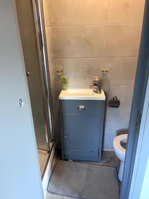 Romford Cosy Flat Apartment